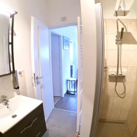 Apartment Quiet, Green, Relaxing Place - 2 Bedroom Balatonfured