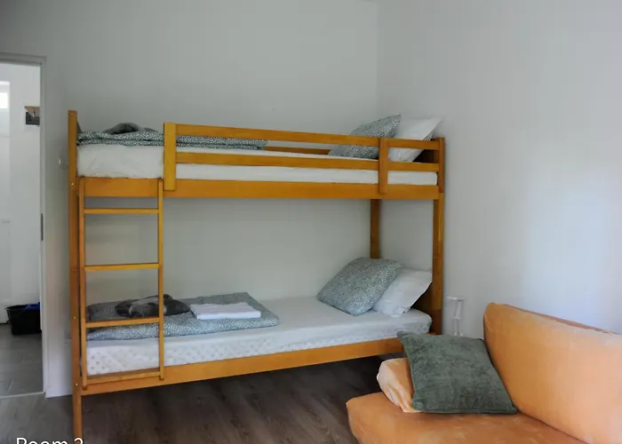 Quiet, Green, Relaxing Place - 2 Bedroom באלאטונפורד