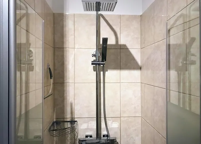 דירה Quiet, Green, Relaxing Place - 2 Bedroom *