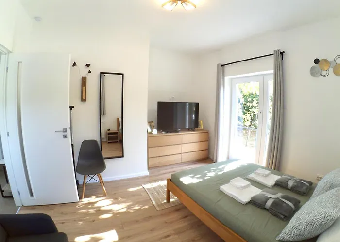 Quiet, Green, Relaxing Place - 2 Bedroom